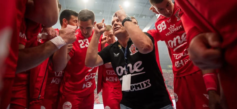 "Веспрем" Косоротова и "Пик" Калараша одержали победы, а "Будакалаш" Михалина уступил в 26-м туре чемпионата Венгрии