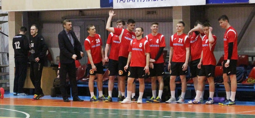 Беларусь. В единственном матче мужского чемпионата страны аутсайдер РГУОР-сборная-2002 дома нанес поражение "Кронону"