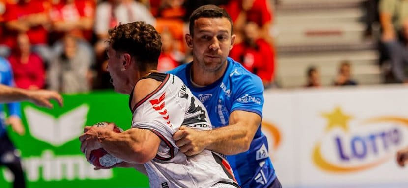 На старте чемпионата Польши "Висла" Сергея Марка Косоротова разгромила "Квидзынь"