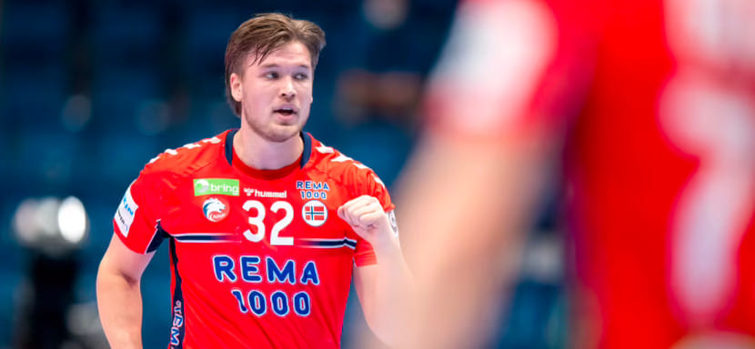 ЧЕ-2022. Линейный сборной Норвегии Томас Сульстад не сыграет с командой Испании из-за кишечной инфекции