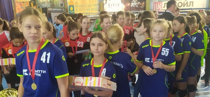 Состоялся детский турнир памяти основательницы "Астраханочки" и заслуженного тренера России Надежды Бадрединовой (ВИДЕО)