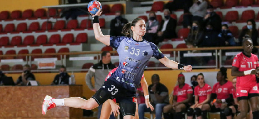 Франция. "Бур-де-Пеж" и "Шамбре" праздновали успех в субботних играх