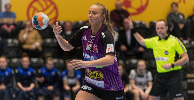 Дания. Полусредняя "Хернинга-Икаста" Эмили Стеффенсен продолжит карьеру в "Нюкебинге"