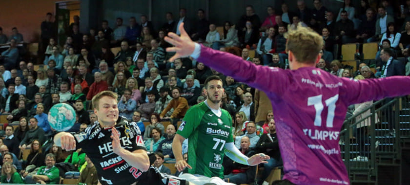 Бундеслига. "Лемго" дома оказался сильнее "Штутгарта", "Эрланген" на выезде справился с "Вецларом"