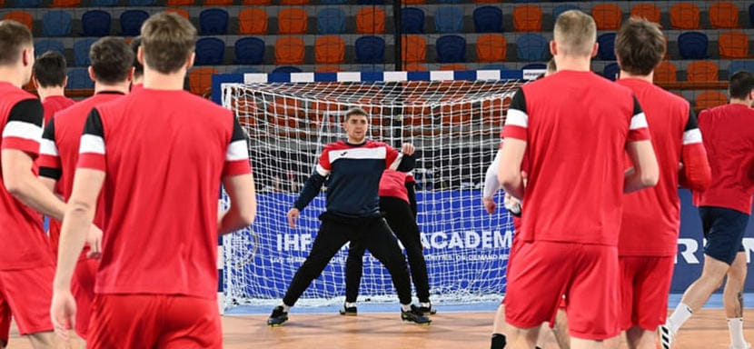 ЧМ-2021. Россиянин Станислав Третынко — по-прежнему второй вратарь планетарного форума по проценту отраженных бросков