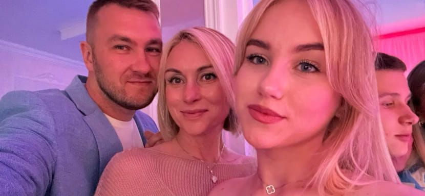 Елена Сливинская: "После одной из игр мы зашли в раздевалку и обомлели — там стоял красивый букет красных роз. Евгений Трефилов был в гневе..."