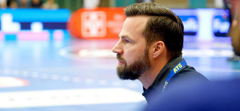 Экс-рулевой женской сборной Швеции Хенрик Сигнелль после этого сезона покинет пост главного тренера "Шёвде"