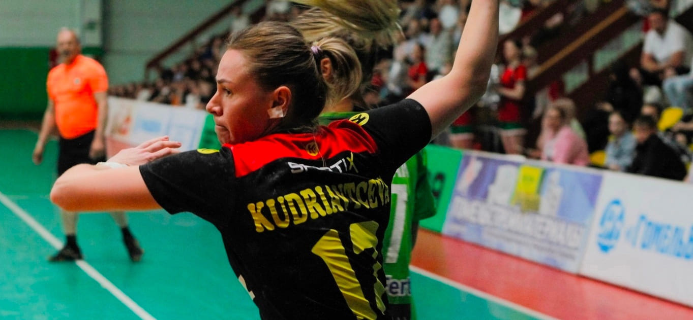 Беларусь. Регина Кудрявцева: "Держу в голове начало тренерской карьеры в БНТУ-БелАЗе.  Я уже сейчас готова помогать молодым девчонкам на тренировках"