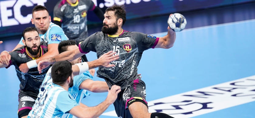 Лига чемпионов. "Нант" Александра Шкуринского обыграл в родных стенах "Пик". "Гудме" и "Динамо" сыграли в сверхрезультативную ничью