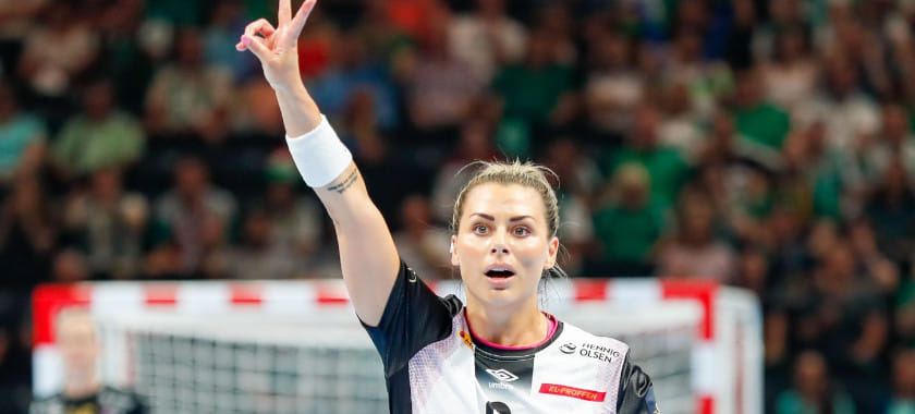 Лига чемпионов. Норвежская правая полусредняя Нура Мёрк дополнила татуировку, посвящённую победам в главном евротурнире (ФОТО)