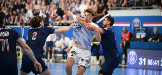 В пятницу стартовал мужской чемпионат Франции. Победы одержали "Ним" и "Трамбле", действующий вице-чемпион "Нант" сыграл вничью с "Шамбери"