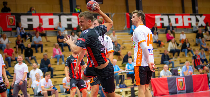 Норвегия. В первом матче после возвращения в строй наставника Маринко Куртовича "Арендал" обыграл "Халден"