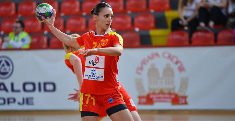 Бундеслига. "Тюрингер" активировал опцию продления контракта на год с македонской левой крайней Йованой Саздовской