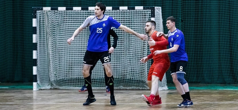 Суперлига. Левый полусредний Евгений Дземин, защищавший цвета челябинского "Динамо", продолжит карьеру в "Чеховских Медведях"