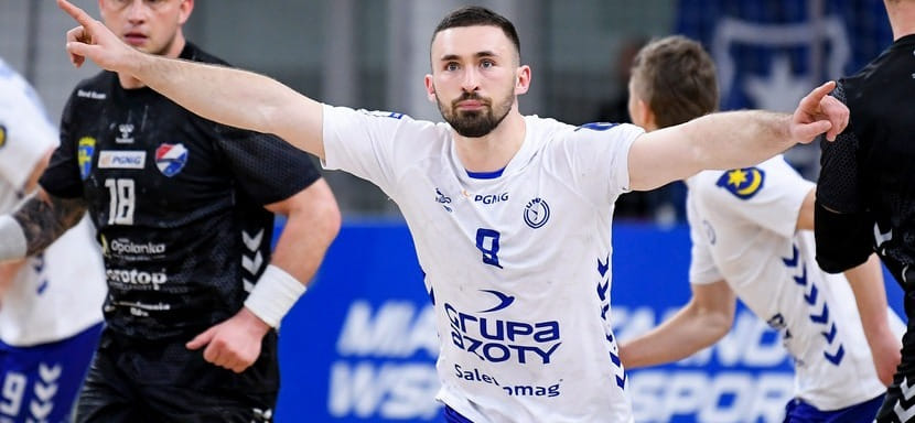 Польша. 27-летний капитан "Тарнува" Альберт Санек продолжит защищать цвета команды