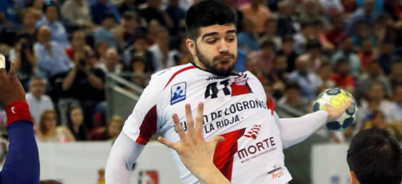 ЧЕ-2022. Правый полусредний Иманол Гарсиандия из "Пика" вызван в сборную Испании вместо Хорхе Македы