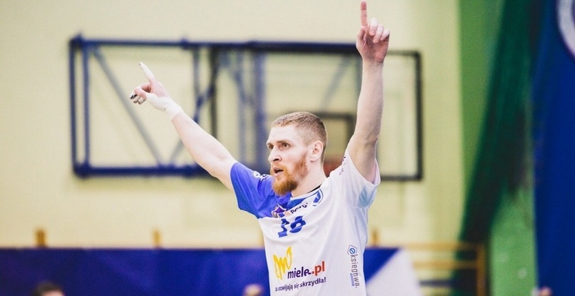 Денис Волынцев: "Подумываю продлить контракт со "Сталью". В этом польском клубе меня все устраивает"