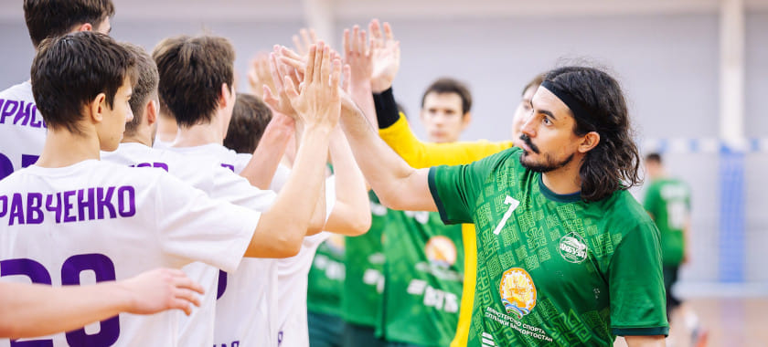 "Зилант" в гостях обыграл "Ростов-Дон" в матче высшей лиги. 20 голов Дмитрия Фролова помогли "Технологу-Спартаку" выиграть в Чехове