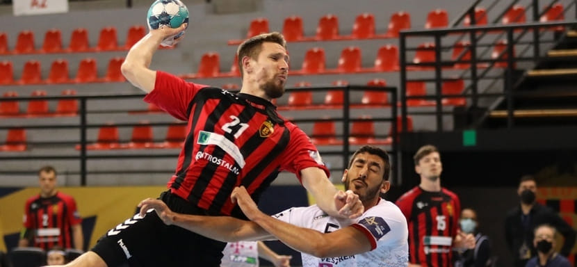 Бундеслига. Российский линейный Глеб Калараш подписал контракт с "Балингеном". Соглашение рассчитано до конца года