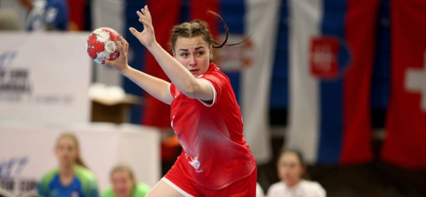 ЧЕ-2021 (U-17). После победы хорваток над черногорками сборные России и Дании вышли в полуфинал. Их встреча определит победителя группы