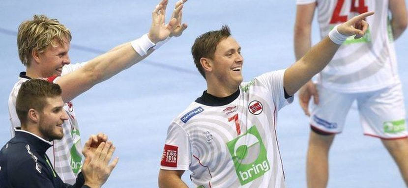 Дания. Серебряный призер ЧМ-2017 в составе сборной Норвегии Йоаким Хюккеруд близок к переходу в "Лемвиг"