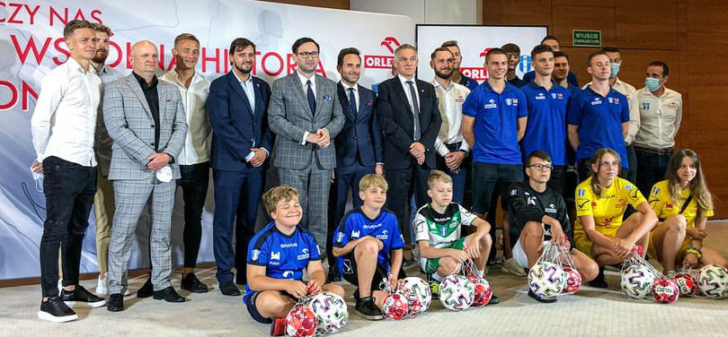 Польша. "Висла" Дмитрия Житникова и Сергея Марка Косоротова продлила контракт с титульным спонсором до конца сезона-2023/24