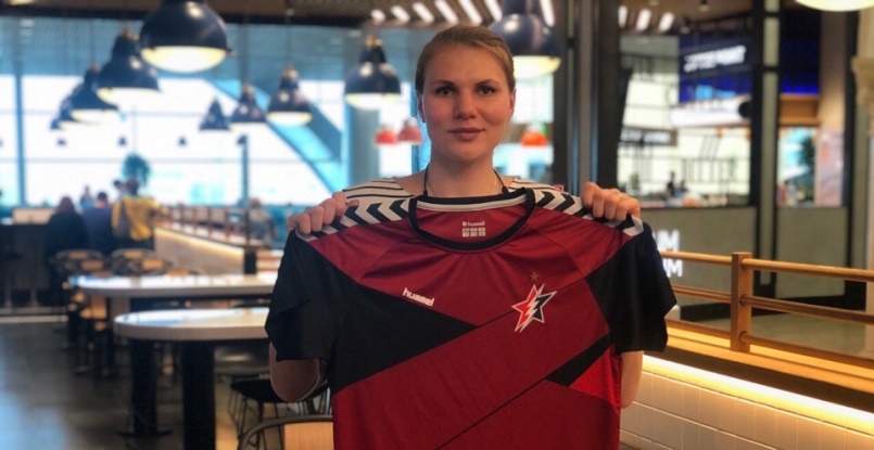 Анастасия Суслова. Без веры в "Будучност" — в "Звезду"