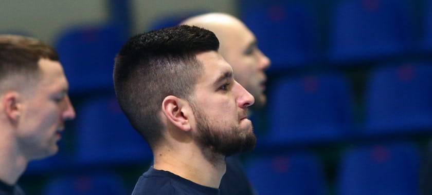 Разыгрывающий Валентин Куран, возможно, выбыл на долгий срок. Матч "Мешков Брест" — "Чеховские медведи" он посетил на костылях