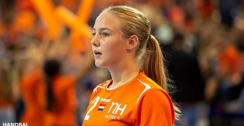 Женская бундеслига. Левая крайняя из Нидерландов Зое Спренгерс стала игроком леверкузенского "Байера"