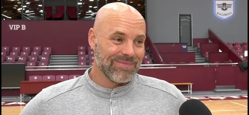 Румыния. Датский специалист Ким Расмуссен покинул пост главного тренера "Рапида". Вместо него назначен испанец Давид Монтес