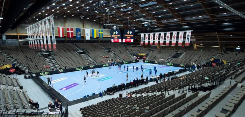 Лига чемпионов. Очередная отмена: сегодняшний матч "Ольборга" и "Целе" не состоится из-за коронавируса в датском клубе