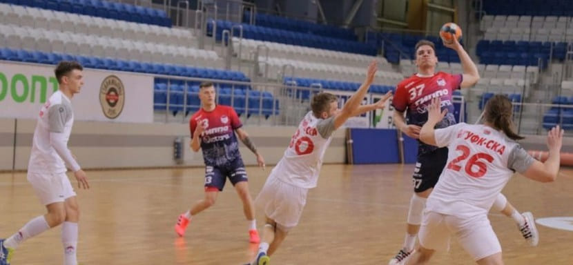 Беларусь. Минский СКА обыграл свой фарм-клуб с перевесом в четыре мяча. Николай Алехин отличился девять раз