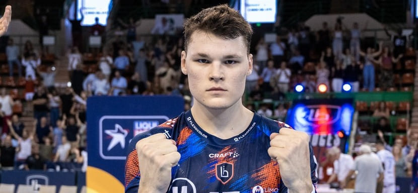 Франция. Полусредний "Лиможа" Игорь Турченко второй раз подряд попадает в символическую сборную тура