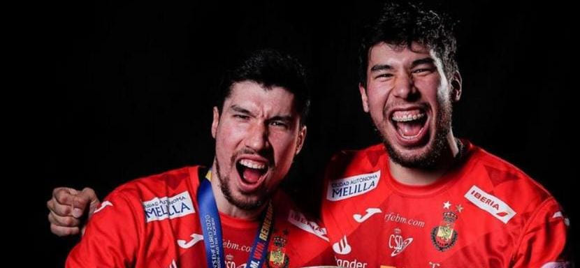 Братья Алекс и Даниэль Дуйшебаевы вновь вызваны в сборную Испании. Игроки "Кельце" примут участие в спаррингах с французами