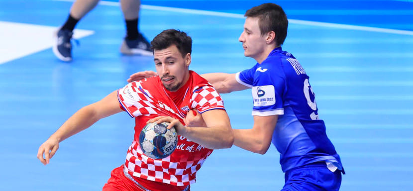 Первый спарринг в Осиеке вышел смазанным: россияне уступили хорватам, игравшим без Дувняка и Циндрича