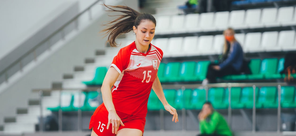 Olimpbet Суперлига. Второй бомбардир российского чемпионата Екатерина Голунова получила травму и не смогла продолжить матч с "Динамо-Синарой"