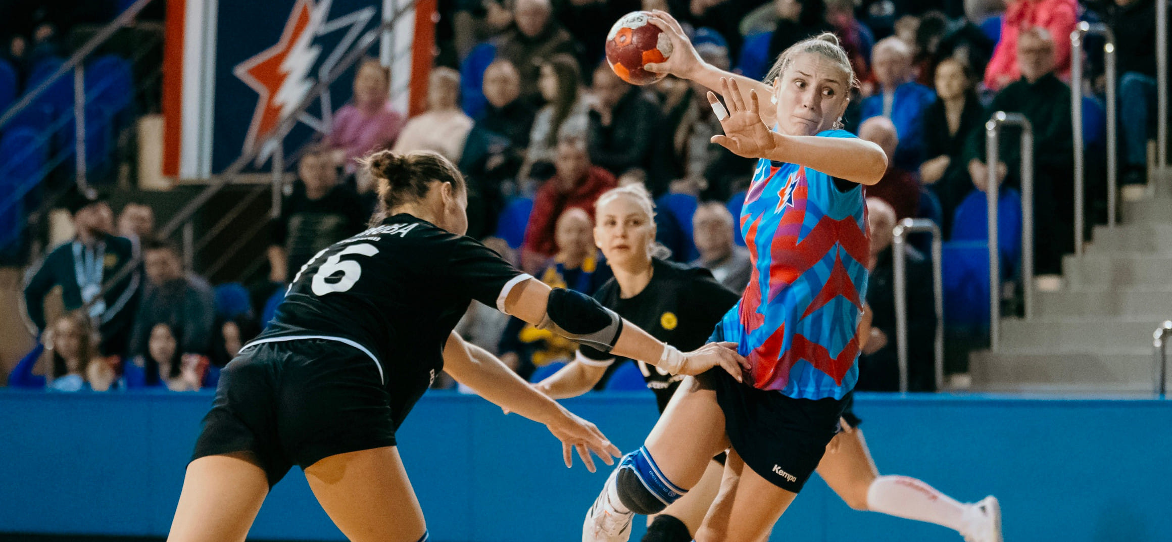 Olimpbet Cуперлига. Ксения Дьяченко: "Колено мне восстанавливали в Москве. О прогнозах говорить рано. До выхода на площадку примерно 5-6 месяцев"