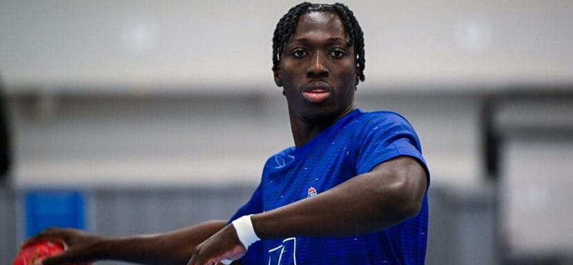 20-летний Мухамаду Сидибе, уже дебютировавший за сборную Франции, продлил контракт с "Эксом"