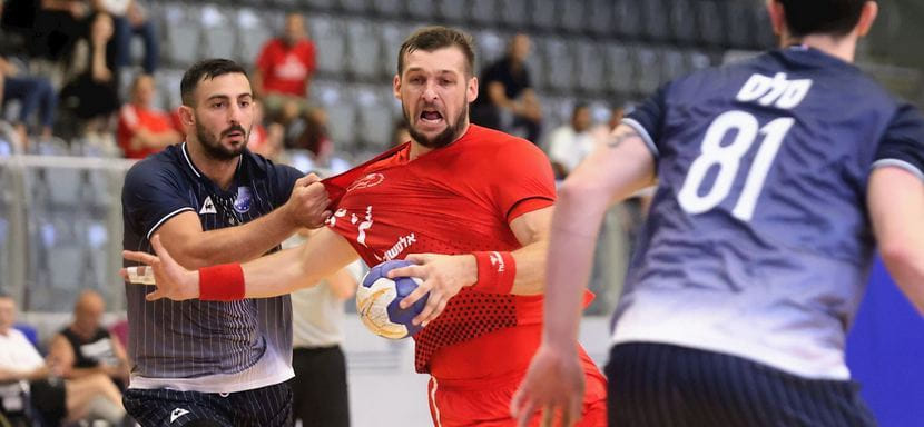 Правый полусредний сборной Беларуси Олег Астрашапкин — один из лучших легионеров первой части чемпионата Израиля