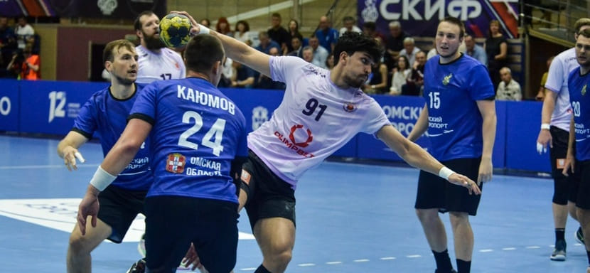 23-летний линейный Вадим Ибраков расстался с "Чеховскими медведями" из-за проблем с сердцем