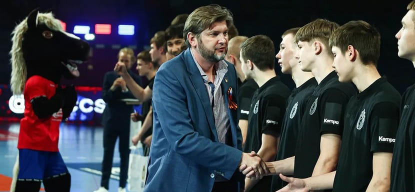 Россия. Игорь Левшин: "Команда понимала важность каждой игры, поэтому мы и стали обладателями всех трёх титулов в стране"