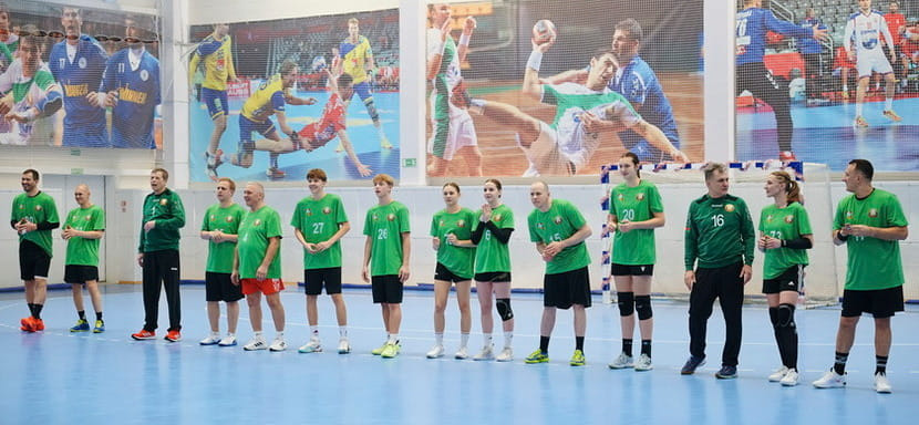 Команда с Владимиром Коноплёвым, Дмитрием Никуленковым и Кариной Перегуд выиграла новогодний любительский турнир "WINTERBALL"