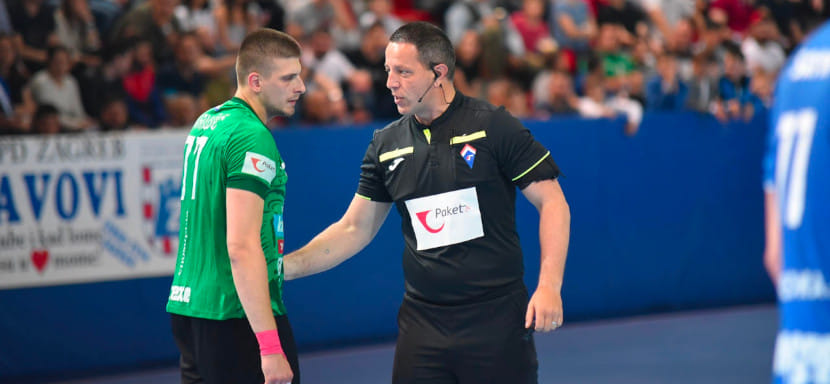 Скандал в Хорватии после дерби "Загреб" — "Нексе": "Как и предупреждали, запрет на съёмку развязал руки судейской паре Юринович — Мрвица"