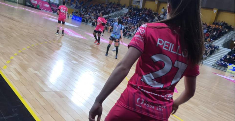 Франция. Табличные соседи разошлись миром: "Флери" и "Шамбре" в очном поединке сильнейшего не выявили