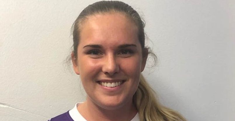 Швеция. Левая крайняя Линнеа Сундхольм, выступавшая в худшей команде Д2 "Хеллтон", продолжит карьеру в элитной "Скаре"