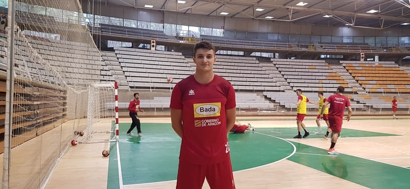 Испания. Полусредний Доминго Луис Москера стал игроком "Уэски"