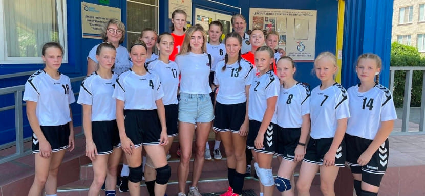 Играй, страна! Академики из Пикалёва. Северо-западный феномен девичьего российского гандбола