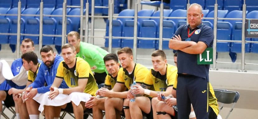 ЧЕ-2022. Николай Степанец: "У нас будет только два дня, чтобы в полном составе подготовиться к матчам с фарерцами"