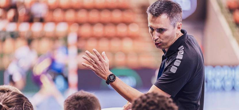 Франция. "Нант" определился с заменой главному тренеру Альберто Энтрерриосу. Летом его место займет помощник Грегори Кожан