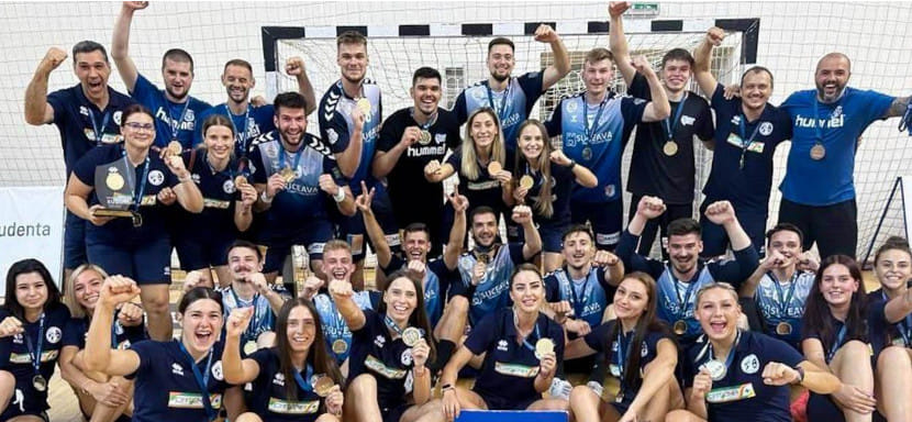 В Черногории завершился чемпионат Европы по гандболу среди университетов. Мужской и женский турниры выиграли команды из Румынии